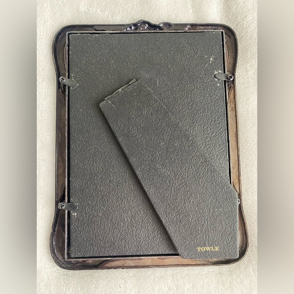 Towle Silversmiths Signature Collection Silver Roses Ribbon 5x7 Picture Frame - Picture 4 of 11